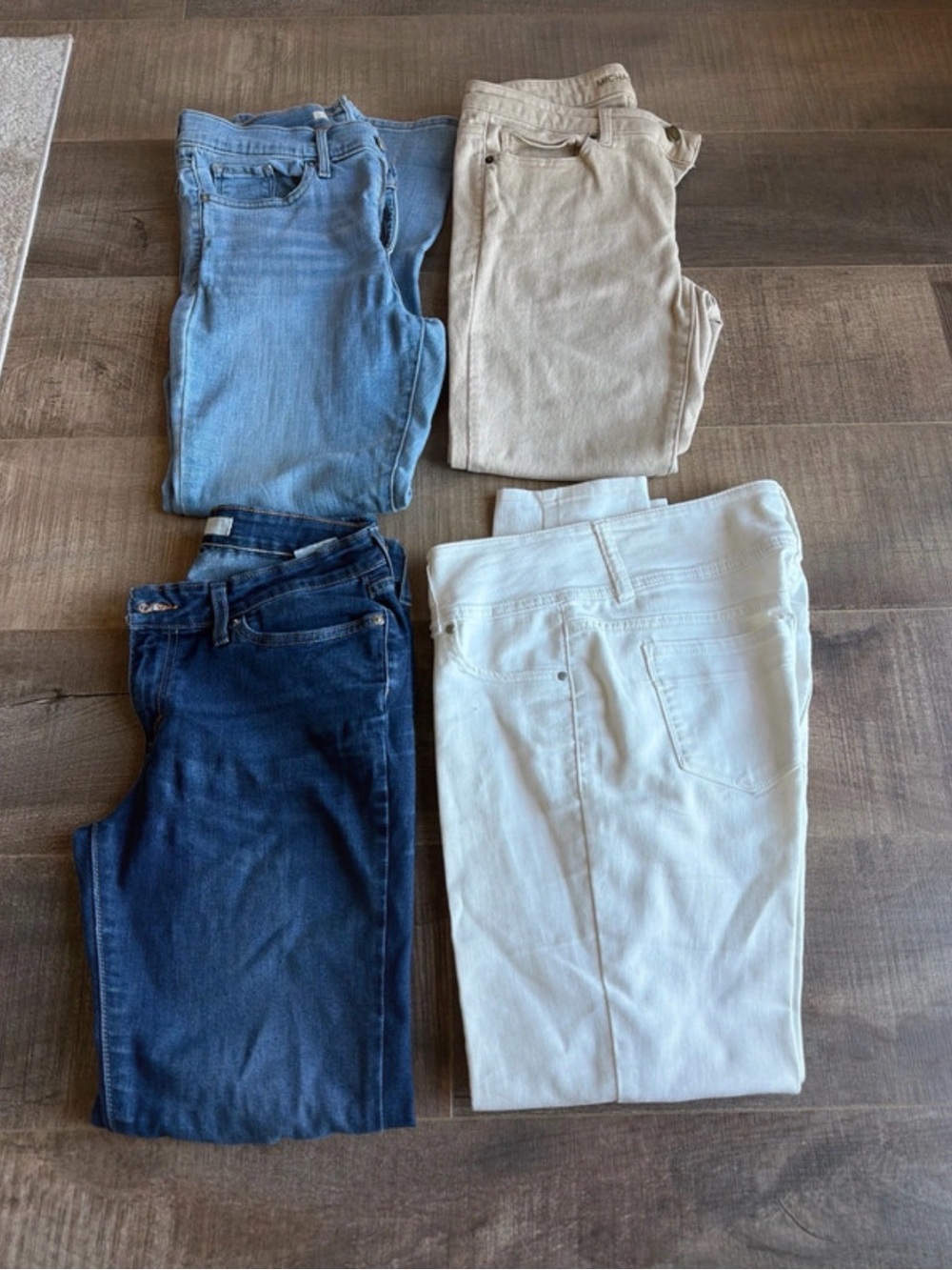 Levi's Women's Skinny Jeans — Light Blue, Beige, Dark Blue, White